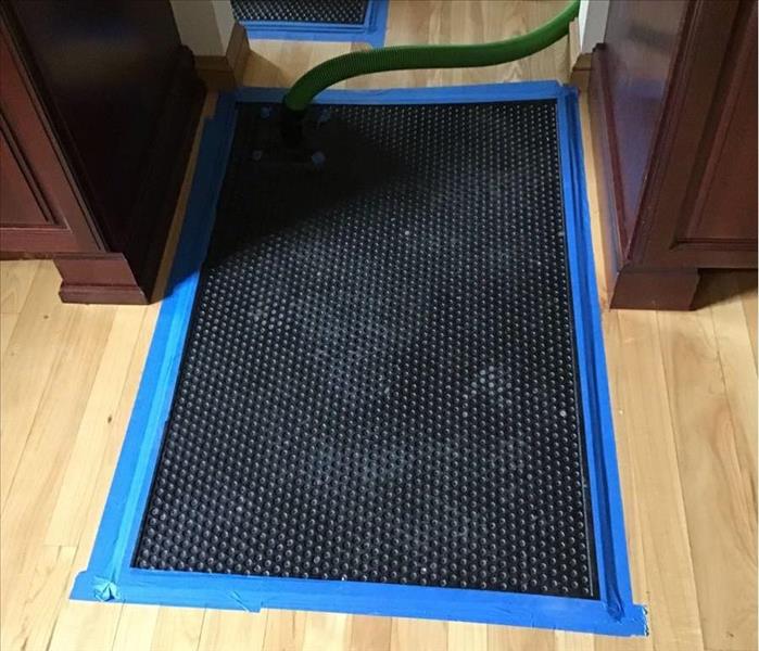 Black floor mat and drying equipment